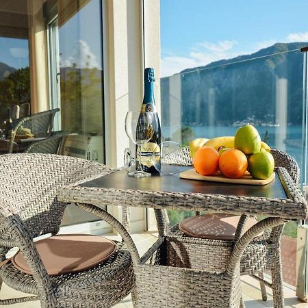 Ily Apartment With Sea View Котор Экстерьер фото