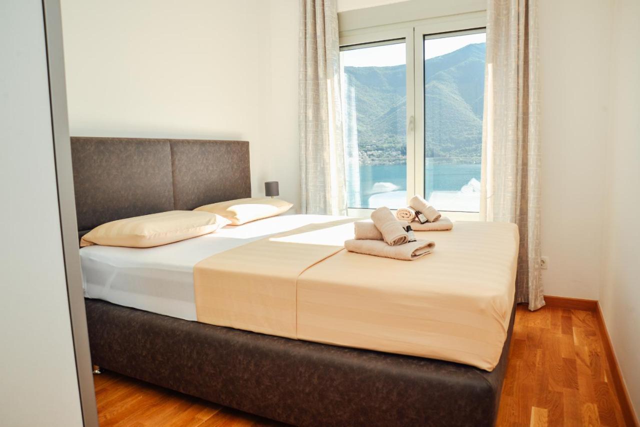 Ily Apartment With Sea View Котор Экстерьер фото