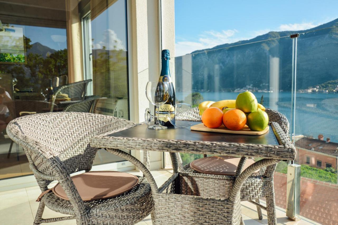 Ily Apartment With Sea View Котор Экстерьер фото